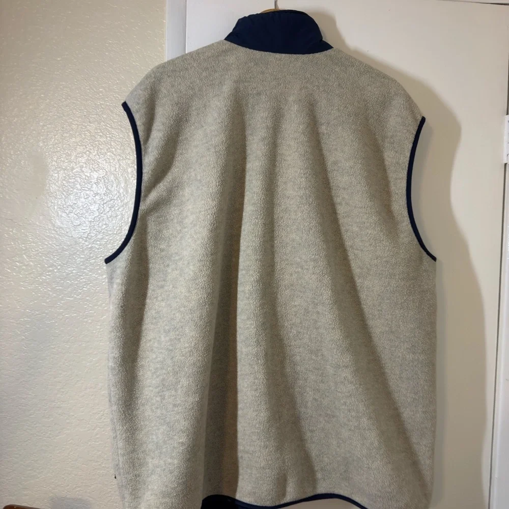 Patagonia Oatmeal and Blue Vest - Picture 2 of 3